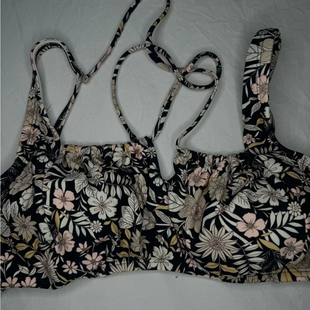 Kona Sol bikini top